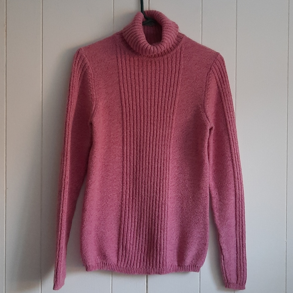 Sundance ladies medium pink turtleneck sweater